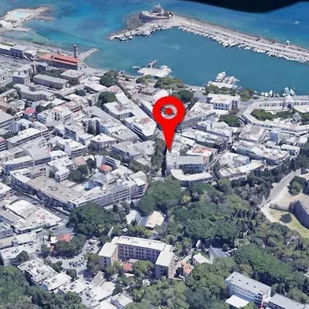 Gravity Downtown Balcony Apartmán